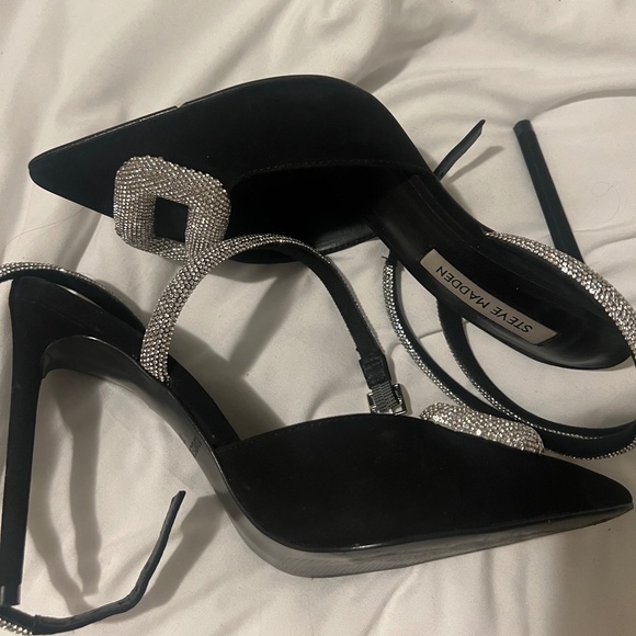 Steve Madden 7m pointy black heel - Picture 1 of 3